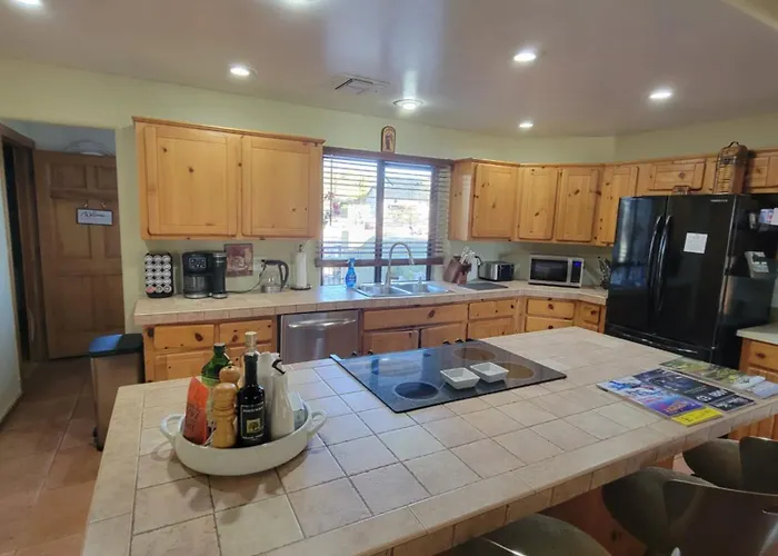 Holiday home Southwest Hospitality Sleeps 12