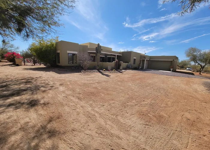 Southwest Hospitality Sleeps 12 Holiday home Cave Creek